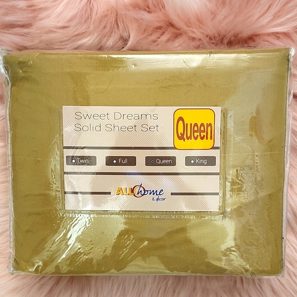Brand New SWEET DREAMS SOLID SHEET SET-QUEEN - Picture 1 of 6